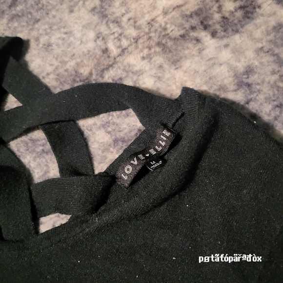 Forrest green Crisscross back  V-Neck Sweater - Picture 2 of 6